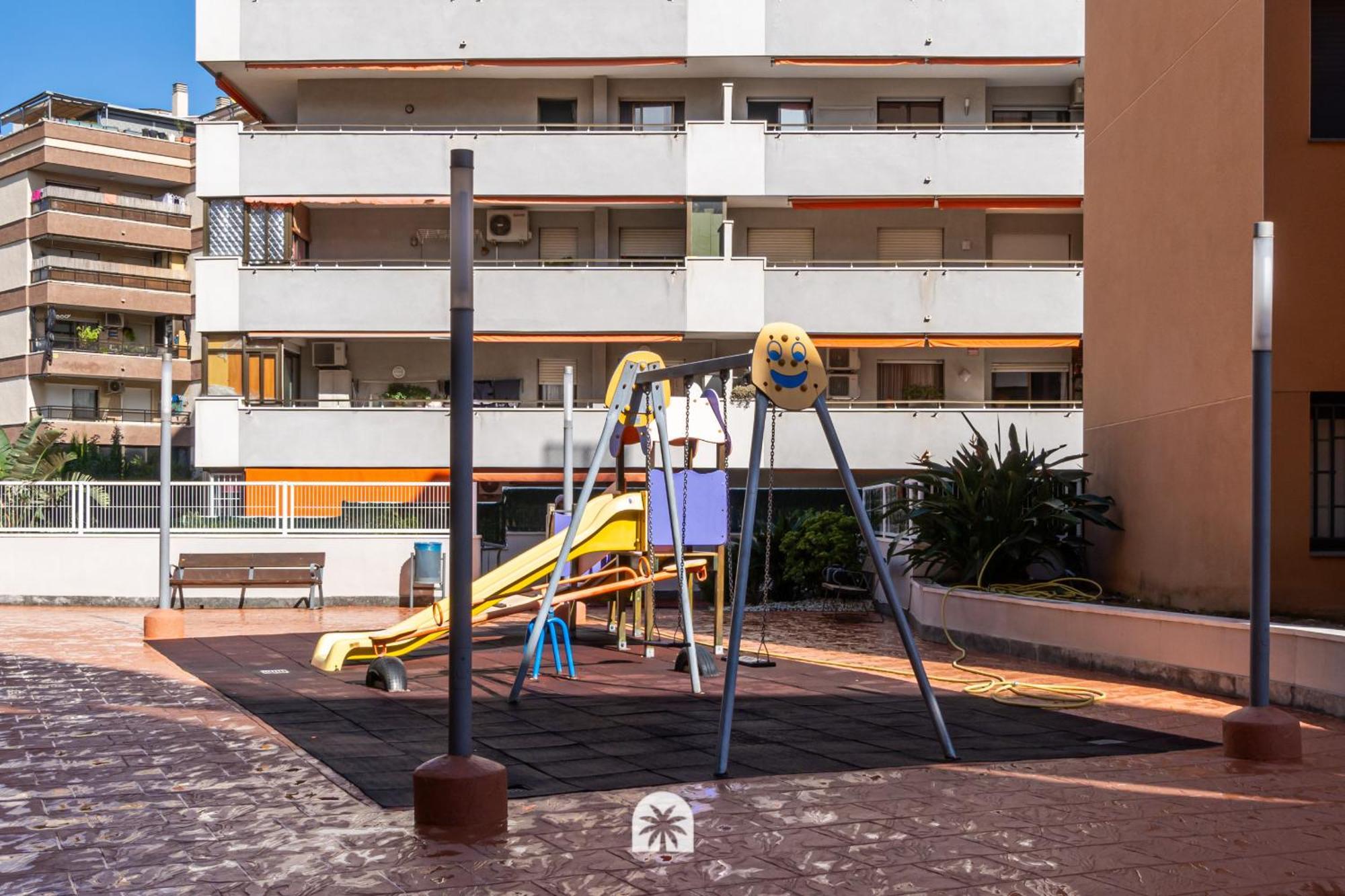 Mediterranean Way - Amadeus Confort Y Lujo Familiar La Pineda Eksteriør bilde